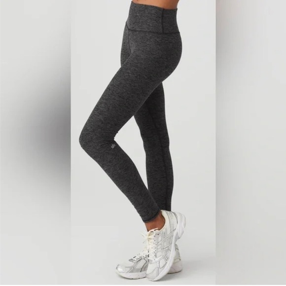 ALO Yoga Pants - NWOT ALO Yoga Alosoft 7/8 Highlight Legging- Size Small